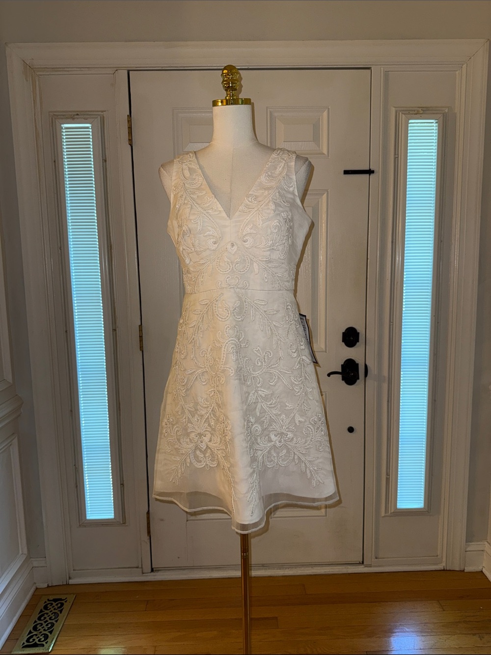 Adrianna Papell White V-Neck Embroidered A-Line Cocktail Dress